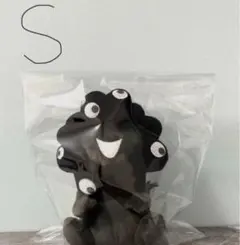 大阪関西万博　座り　EXPO2025 黒ミャクミャクお手玉風ぬいぐるみ　Sサイズ