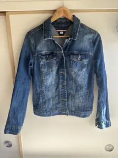 Item thumbnail for item f7a83720-a879-4c4f-bd29-268d5124ce74