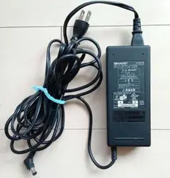 シャープ　ACアダプター　EA-AL1V　（19V 4.74A)