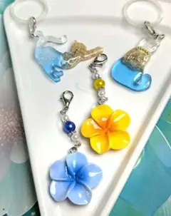 海の猫ちゃんのアンブレラマーカー&ハイビスカスのチャーム♡２個セット☆
