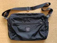 Marimekko　マリメッコ　ブラック ショルダーバッグ