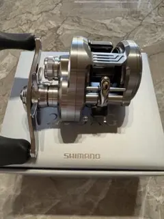 SHIMANO カルカッタコンクエスト 201HG LIVREカスタム - メルカリ