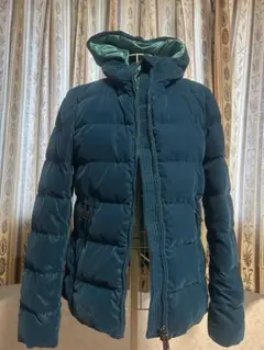 ダークグリーン フード付きダウンジャケット