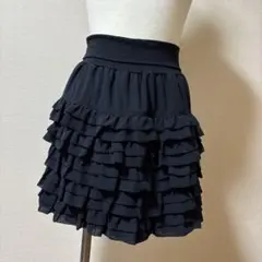 フランシュリッペ　黒のフリルスカートのサムネイル