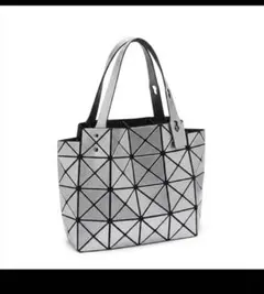 BAO BAO ISSEY MIYAKE トートバッグ シルバーのサムネイル