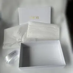 Dior ギフトボックス 空箱 (24×15×6.5cm)リボン付き
