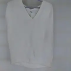 【UNIQLO】　3Dコットン　コクーンVネックセーター