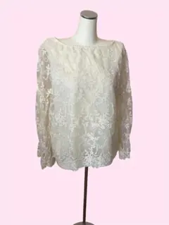 アイボリー レース刺繍 長袖トップス