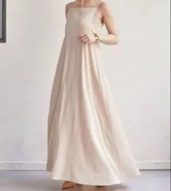 Thevon YUNA企画　サテンセミフレアキャミワンピース