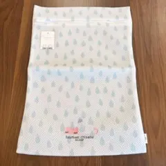 Item thumbnail for item 15db1712-54fc-4fef-8b8c-34d92e58431d