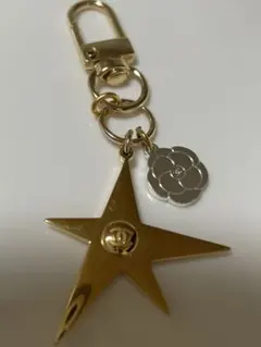 CHANEL2025ホリデーチャーム星型　キーホルダー