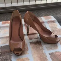 【DIANA】かかと部分に汚れ有り オープントゥエナメルパンプス 日本製