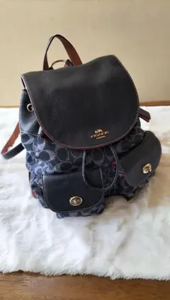 コーチ　COACH リュック　シグネチャー柄　ターンロック　レザー