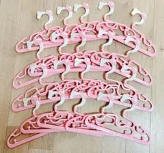 希少】Barbie バービー 木製ハンガー 6本セット - メルカリ