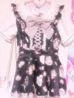 LIZLISAリズリサ Salon de Fraise柄ワンピース ブラック - メルカリ
