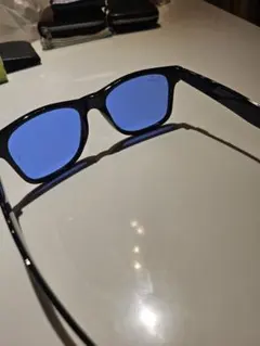 Ray-Ban 青いレンズ サングラス