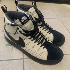 NIKE スニーカー　SB
