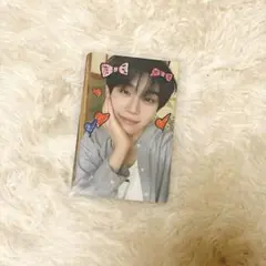 テレ