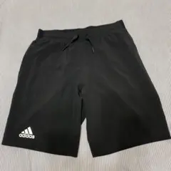 adidas メンズ ショートパンツ ブラック