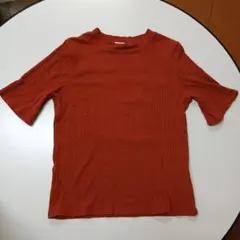 オレンジ ニット