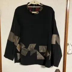パッチワークデザイン 黒 フレアスリーブシャツ