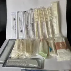 ホテルズアメニティのヘアブラシ13本&ヘアコーム5本セット