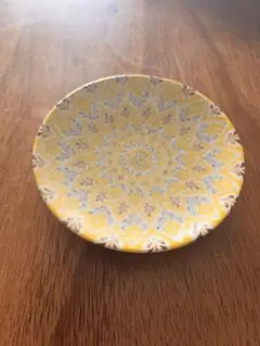 山野辺彩さん作品③ 益子焼　益子市　食器　陶器 小鉢　花柄　希少　皿 山野辺彩さん作品② 益子焼 益子市 食器 陶器 小鉢 花柄 希少 皿