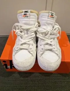 sacai×NIKE　ブレイザーロー　パテントホワイト