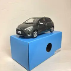 【新品】非売品 トヨタ ヴィッツ ジュエラ 後期 1/30カラーサンプルミニカーのサムネイル