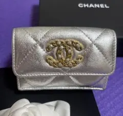 美品　chanel19ミニ財布のサムネイル