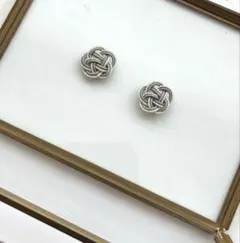 水引アクセサリーピアス・イヤリング　花　カメリア　結婚式　入学式　セレモニー