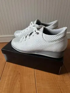 ホワイト 革靴