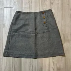 グレー ボタン付き ミニスカート　プードゥドゥ