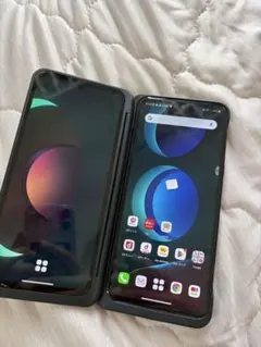 【値下げ中】LG V60 ThinQ 5G docomo ブラックのサムネイル