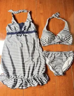 ストライプ柄セパレート水着（フリル付き）