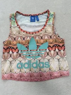 adidas 蝶模様 タンクトップ