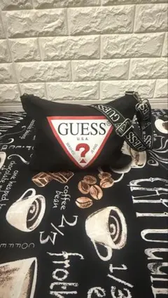 GUESS ショルダーバッグ ロゴストラップ ブラック