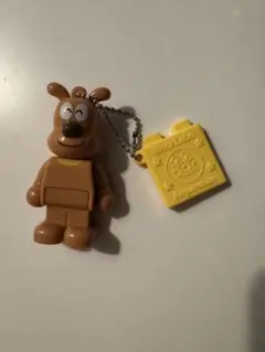 チーズ　アンパンマン キャラクター フィギュア キーチェーン付き