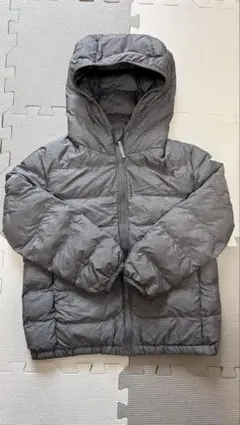 ユニクロ フード付きダウンジャケット