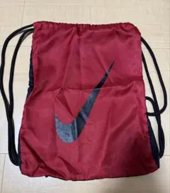 Nike ナップサック 赤