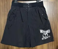 MOSCHINO 黒 ハーフパンツのサムネイル