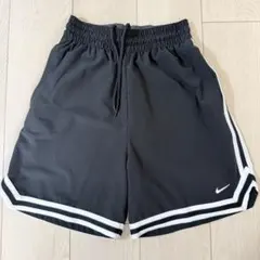 ◆ NIKE バスパン メンズ ブラック ショートパンツ S