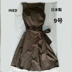 INEDブラウン ノースリーブ ひざ丈ワンピース