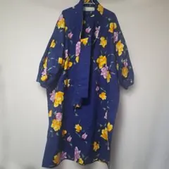 ゆったりサイズの浴衣リメイク。青色花柄バルーン袖ロングワンピース。