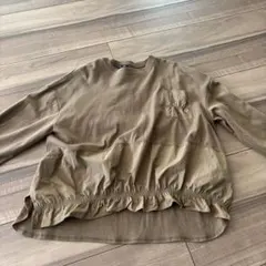 ceeブラウン フリル裾 長袖トップス
