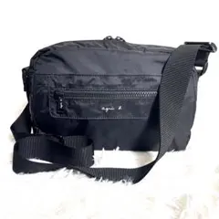 現行 アニエスベー ショルダー バッグ　　　 QAT01-04 ナイロン　黒