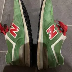 New Balance スエードスニーカー グリーン/レッド