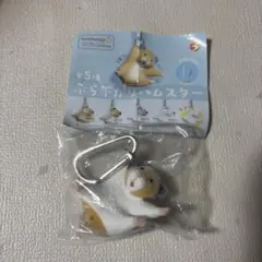 ぶら下がりハムスター　ゴールデン