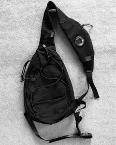 ショルダーバッグ