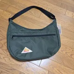 KELTY HALF MOON SHOULDER BAG Oliveのサムネイル